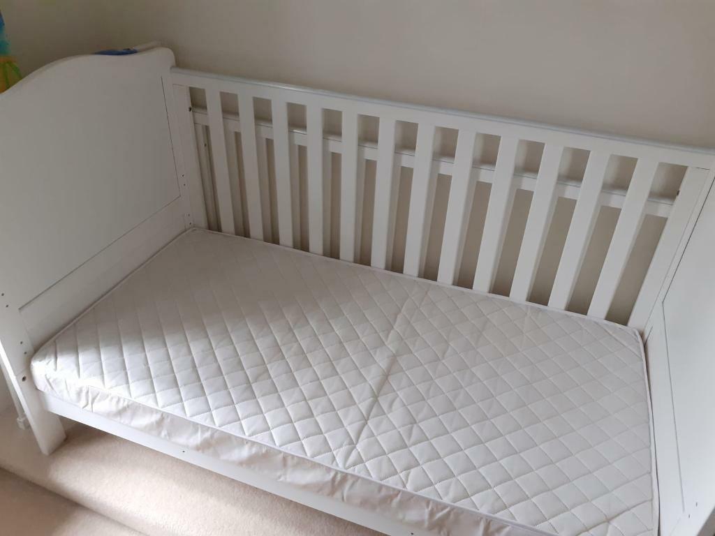 gumtree cot bed